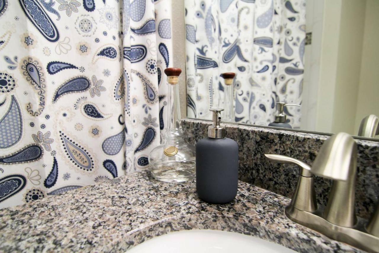 A - New 4 Bedroom Home - 5 Miles To Disney - Free Water Park - Private Pool Kissimmee Exterior foto